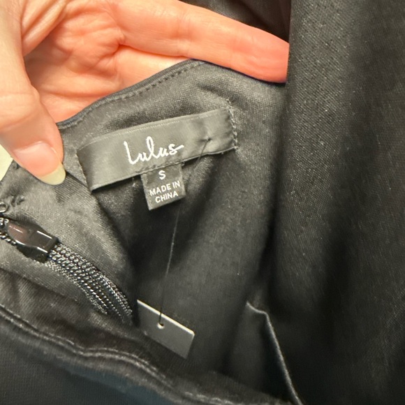 Lulus Stylish Splendor Ruffle Open Back BodyCon Black Midi Dress Size Small NWT - Picture 7 of 7